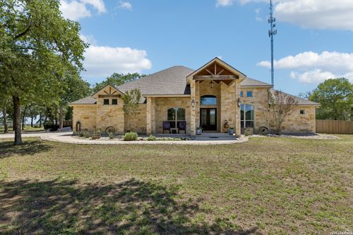 148 Woodlands Dr, La Vernia, TX, 78121-5719 | Card Image