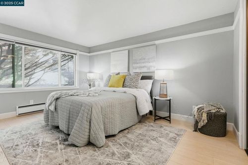 apt-308-1700 Gough St, San Francisco, CA, 94109-4454 | Card Image