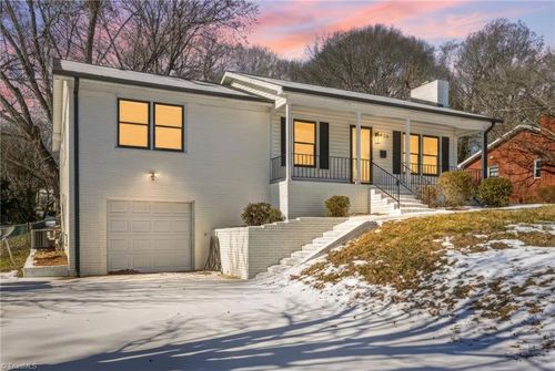 920 Gales Ave, Winston-Salem, NC, 27103-4512 | Card Image