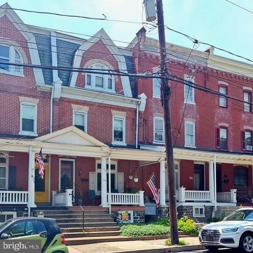428 E Broad St, QUAKERTOWN, PA, 18951-1756 | Card Image