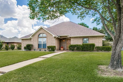 3107 Sweet Briar St, Grapevine, TX, 76051-2638 | Card Image
