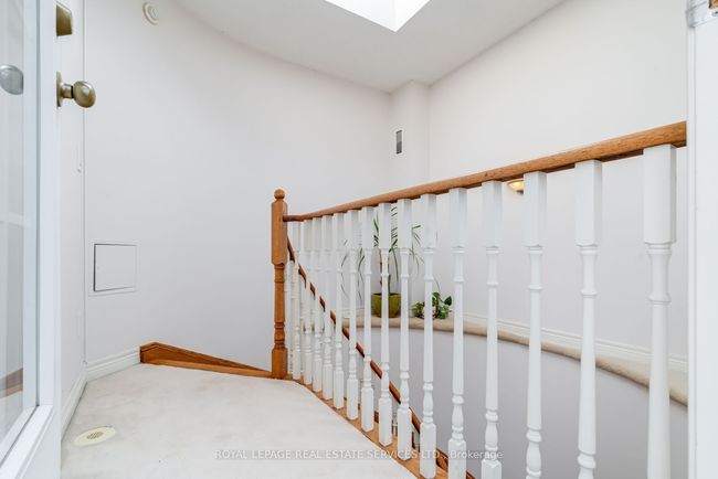12 - 1968 Bloor St W, House attached with 3 bedrooms, 3 bathrooms and null parking in Toronto ON | Image 34