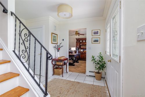 44 Frazer Dr, Greenlawn, NY, 11740-2007 | Card Image