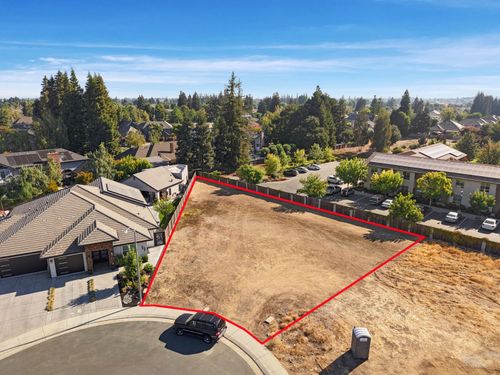 2339 Interlaken Court, Lodi, CA, 95242 | Card Image