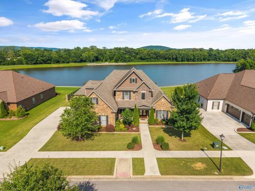 7576 Parktrace Lane Se, Owens Cross Roads, AL, 35763 | Card Image