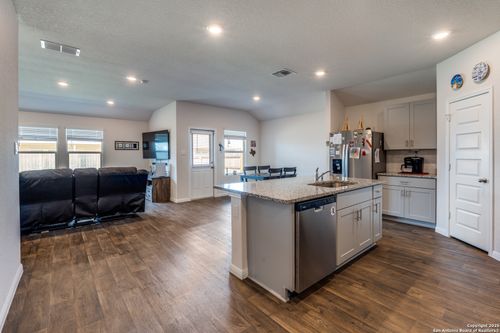 327 Elephants Ear Dr, New Braunfels, TX, 78130-0627 | Card Image