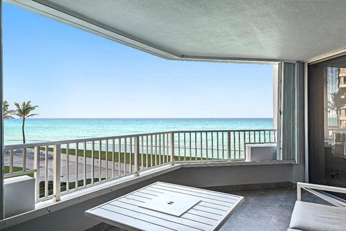 203-5200 N Ocean Drive, Singer Island, FL, 33404 | Card Image