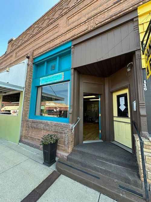 118 2nd St Nw, Ortonville, MN, 56278-1409 | Card Image