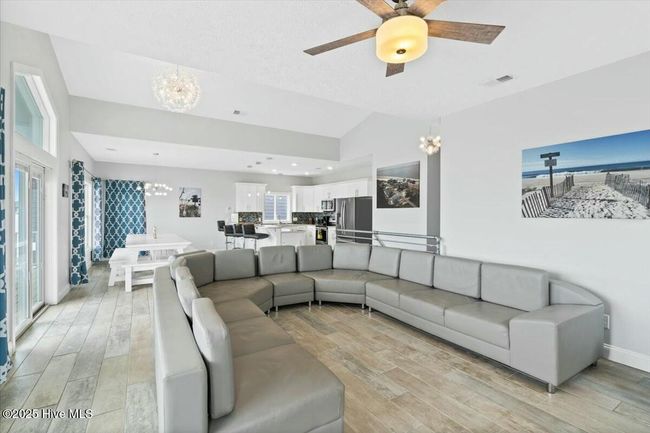 447 E Fourth St, House other with 6 bedrooms, 7 bathrooms and null parking in Ocean Isle Beach NC | Image 17
