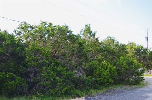 419 Thunderhead St, Spring Branch, TX, 78070-4257 | Card Image
