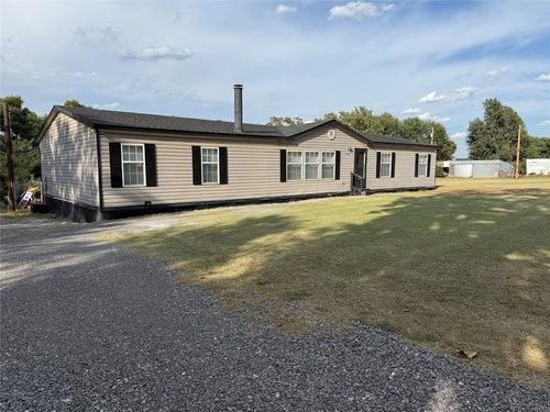 211 W Birch St, Carnegie, OK, 73015-5011 | Card Image