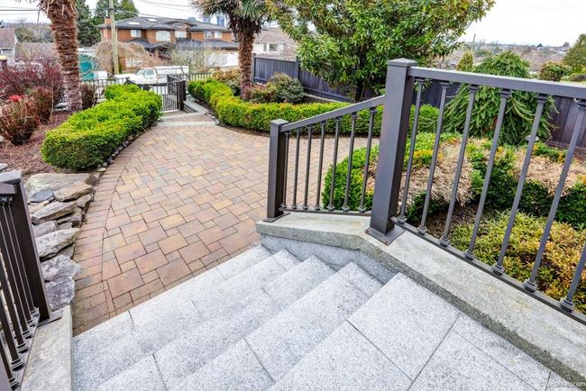 5385 Georgia Street, House other with 5 bedrooms, 6 bathrooms and null parking in Burnaby BC | Image 6