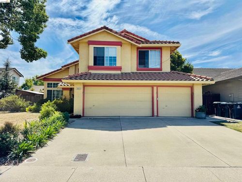 3865 Mcdougald Blvd, Stockton, CA, 95206-5113 | Card Image