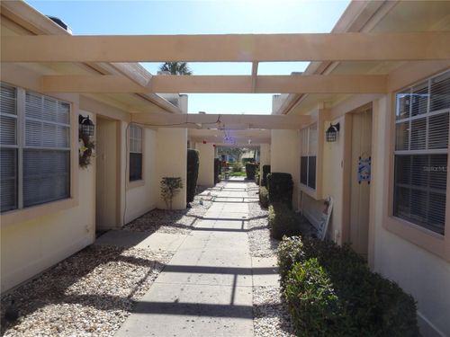 apt-3-11135 Carriage Hill Dr, PORT RICHEY, FL, 34668-1826 | Card Image