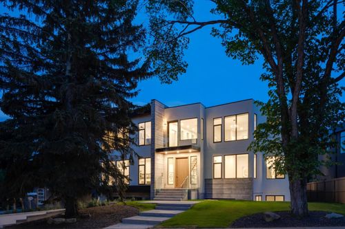 711 Imperial Way Sw, Calgary, AB, T2S1N6 | Card Image