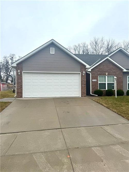 3738 Charles St, Saint Joseph, MO, 64506-3462 | Card Image