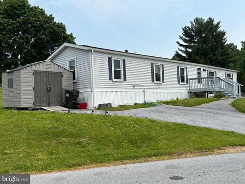 818 Wisteria Dr, EPHRATA, PA, 17522-2622 | Card Image
