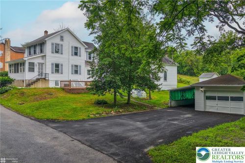 1911 Echo Rd, Slatington, PA, 18080-3956 | Card Image