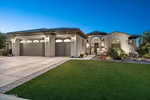 2538 E Ravenswood Drive, Gilbert, AZ, 85298 | Card Image