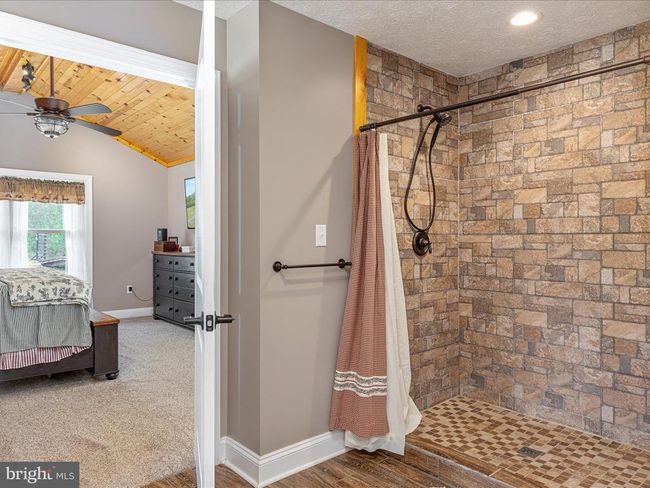1996 Buck Mountain Rd, House other with 4 bedrooms, 4 bathrooms and null parking in Bentonville VA | Image 29