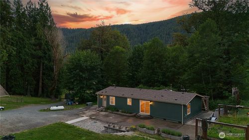 4454 Mosquito Lake Rd, Deming, WA, 98244-9314 | Card Image