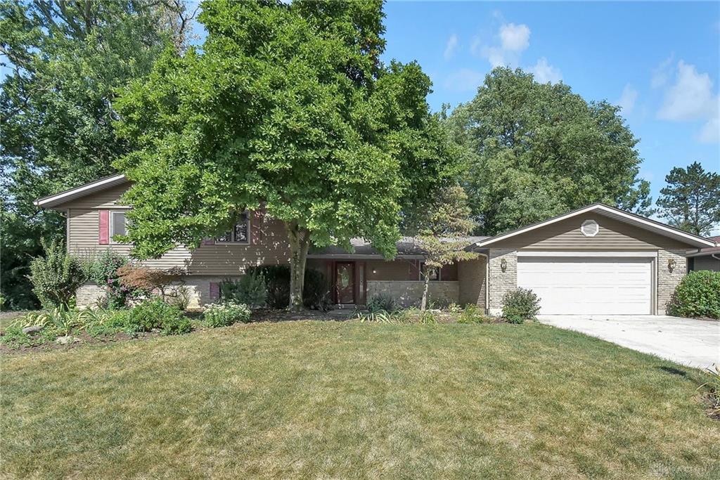 Southbury Dr, Dayton, OH 45458