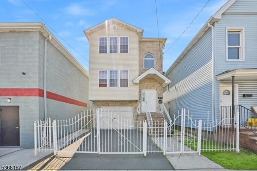 230 Sherman Ave, Newark, NJ, 07114-1618 | Card Image