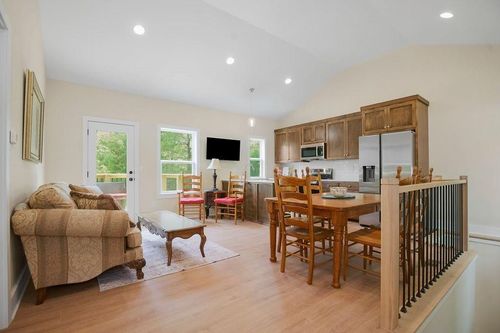 38 S Lakeside Cir, Linn Valley, KS, 66040-5255 | Card Image