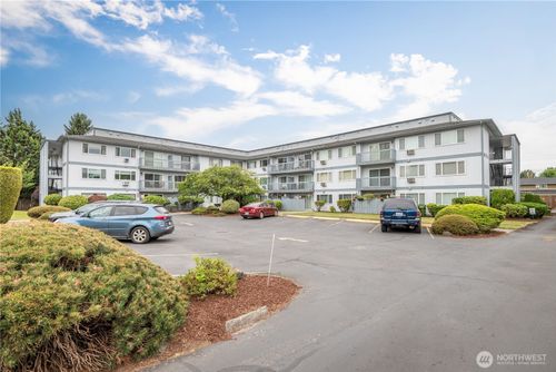 apt-105-2005 Tibbetts Dr, Longview, WA, 98632-4256 | Card Image
