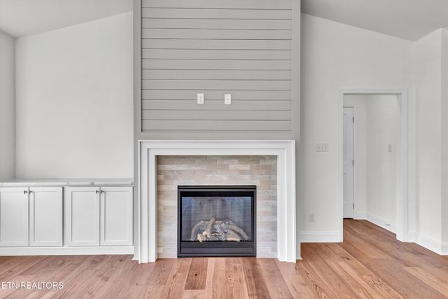 136 Walelu Trl, House other with 3 bedrooms, 2 bathrooms and null parking in Vonore TN | Image 8