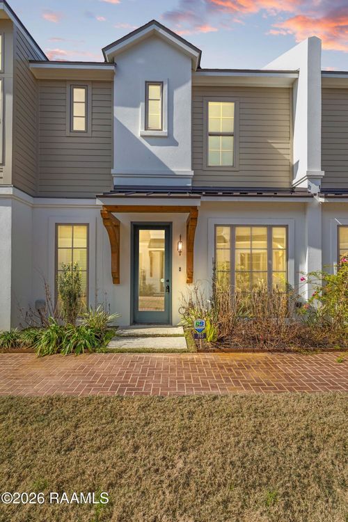 unit-703-115 Gaunt Ln, Youngsville, LA, 70592-7032 | Card Image