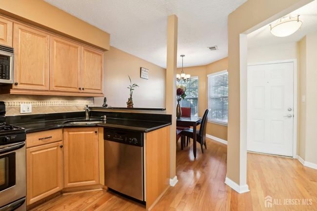144 Nebula Rd, Townhouse with 2 bedrooms, 3 bathrooms and null parking in Piscataway NJ | Image 13