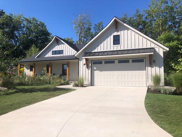 Artisan Row Ct, Douglas, MI 49406