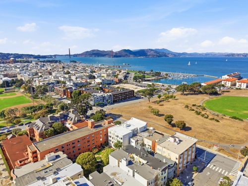 31-1435 Bay St, San Francisco, CA, 94123-2214 | Card Image