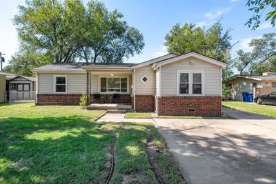 3229 S Mount Carmel Ave, House other with 3 bedrooms, 2 bathrooms and null parking in Wichita KS | Image 1