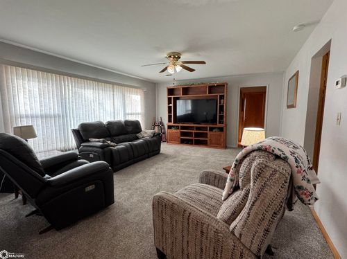 1000 N Spruce St, Creston, IA, 50801-1345 | Card Image