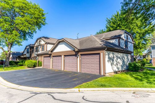 d2-369 Southbury Ct, Schaumburg, IL, 60193-2261 | Card Image
