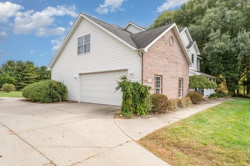 4270 Lone Rd, Freeland, MI, 48623-8509 | Card Image