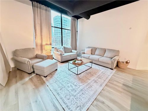 unit-201-1101 Walnut St, Kansas City, MO, 64106-2179 | Card Image