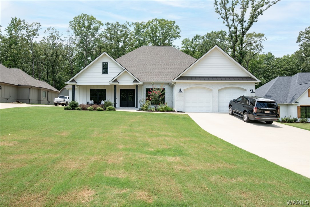 Edgewater Dr, Northport, AL 35475