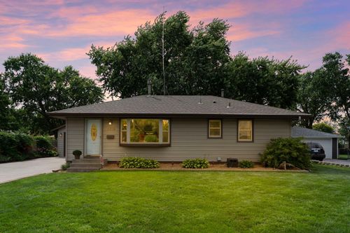 5819 Irving Ave N, Brooklyn Center, MN, 55430-2643 | Card Image