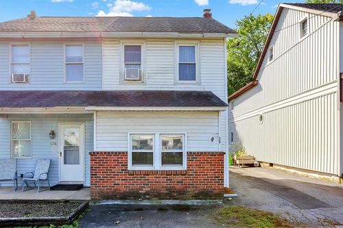 134 E Penn Ave, Alburtis, PA, 18011-9546 | Card Image