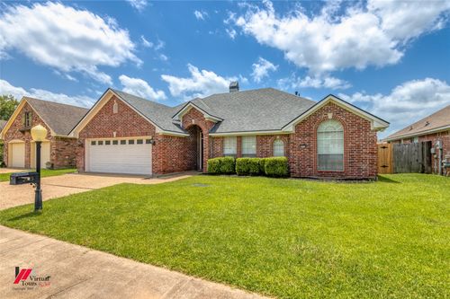 2015 Meadow Bnd, Shreveport, LA, 71118-4852 | Card Image