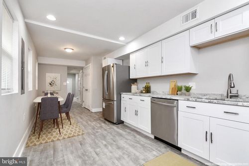 2221 E Fayette St, BALTIMORE, MD, 21231-1319 | Card Image