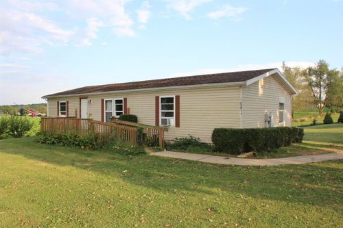 10411 W Us Highway 20, Angola, IN, 46703-9640 | Card Image