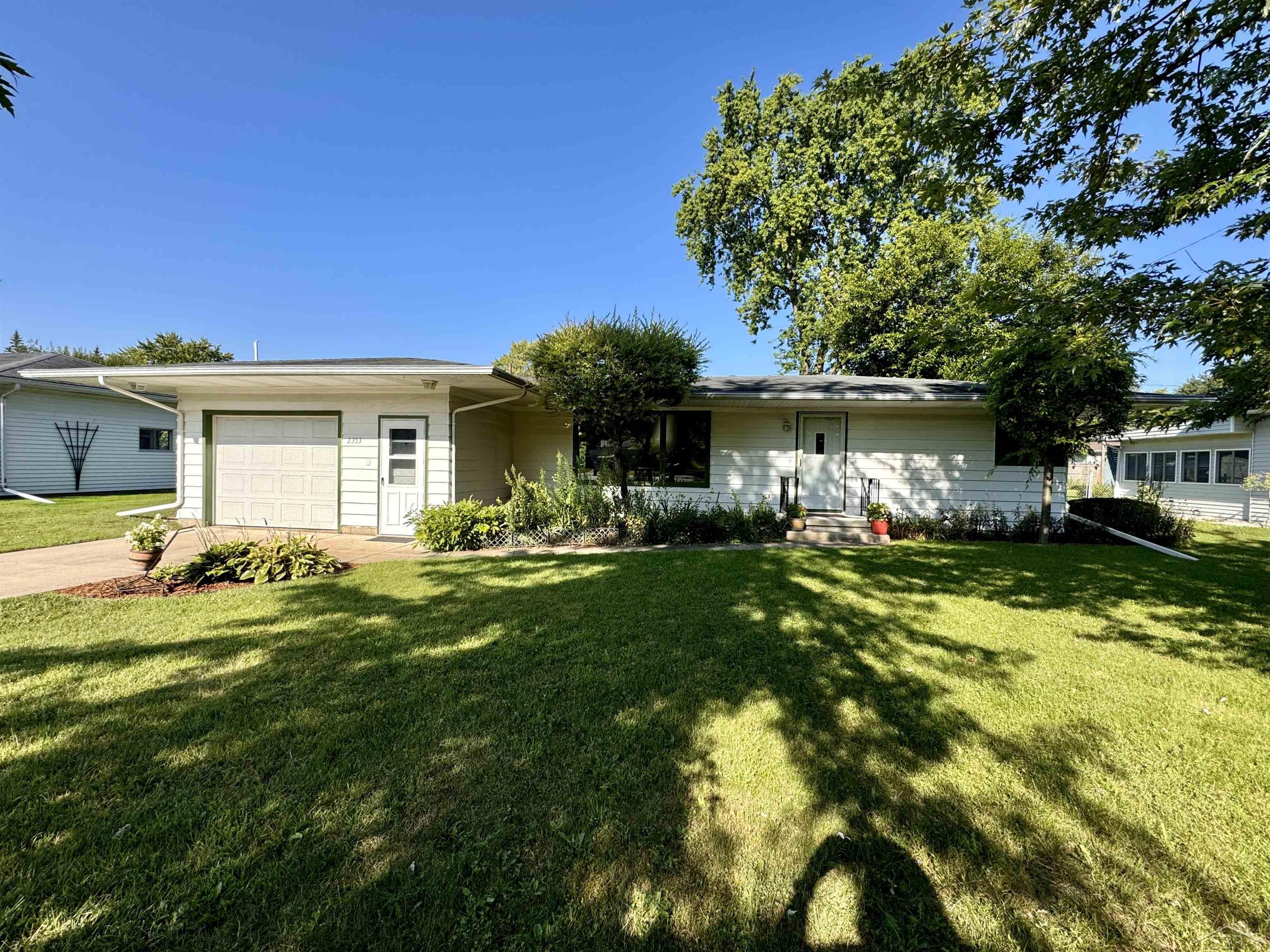 David St, Saginaw, MI 48603 #1