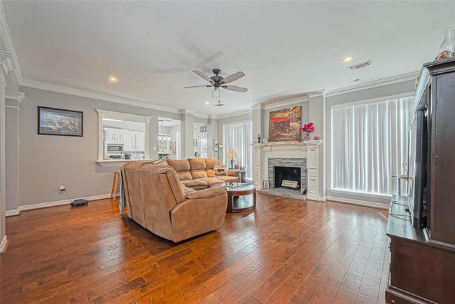 5803 Slashwood Ln, House other with 4 bedrooms, 4 bathrooms and 3 parking in Spring TX | Image 13