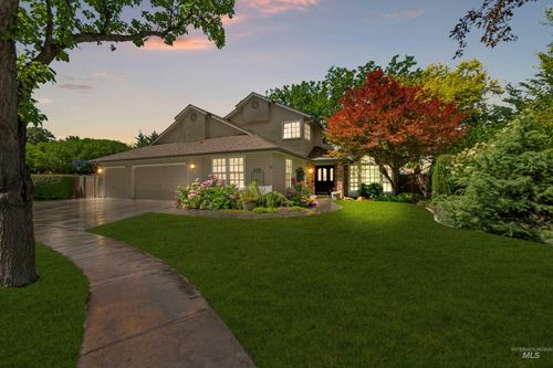 8155 W Burntree Ct, Boise, ID, 83704-0723 | Card Image