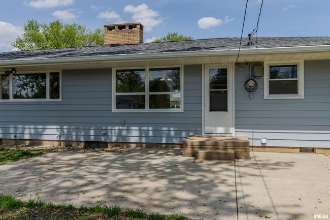 501 W High St, House other with 3 bedrooms, 2 bathrooms and null parking in Roanoke IL | Image 9