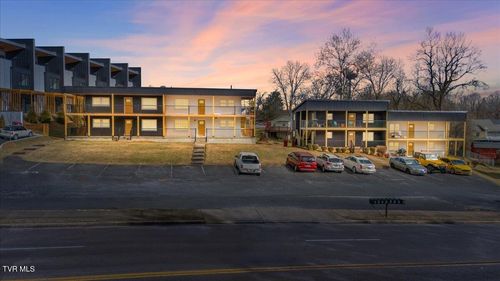 1412 Knob Creek Rd, Johnson City, TN, 37604-3722 | Card Image